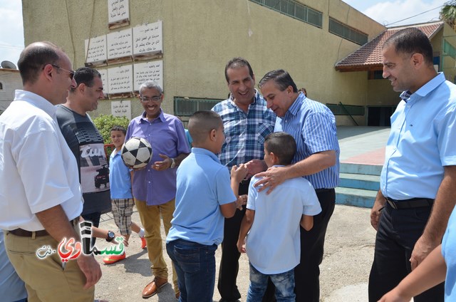 رئيس البلدية المحامي عادل بدير يهنئ الطلاب وأولياء الأمور والمدراء والمعلمين بمناسبة بداية السنة الدراسية 2015/2016..